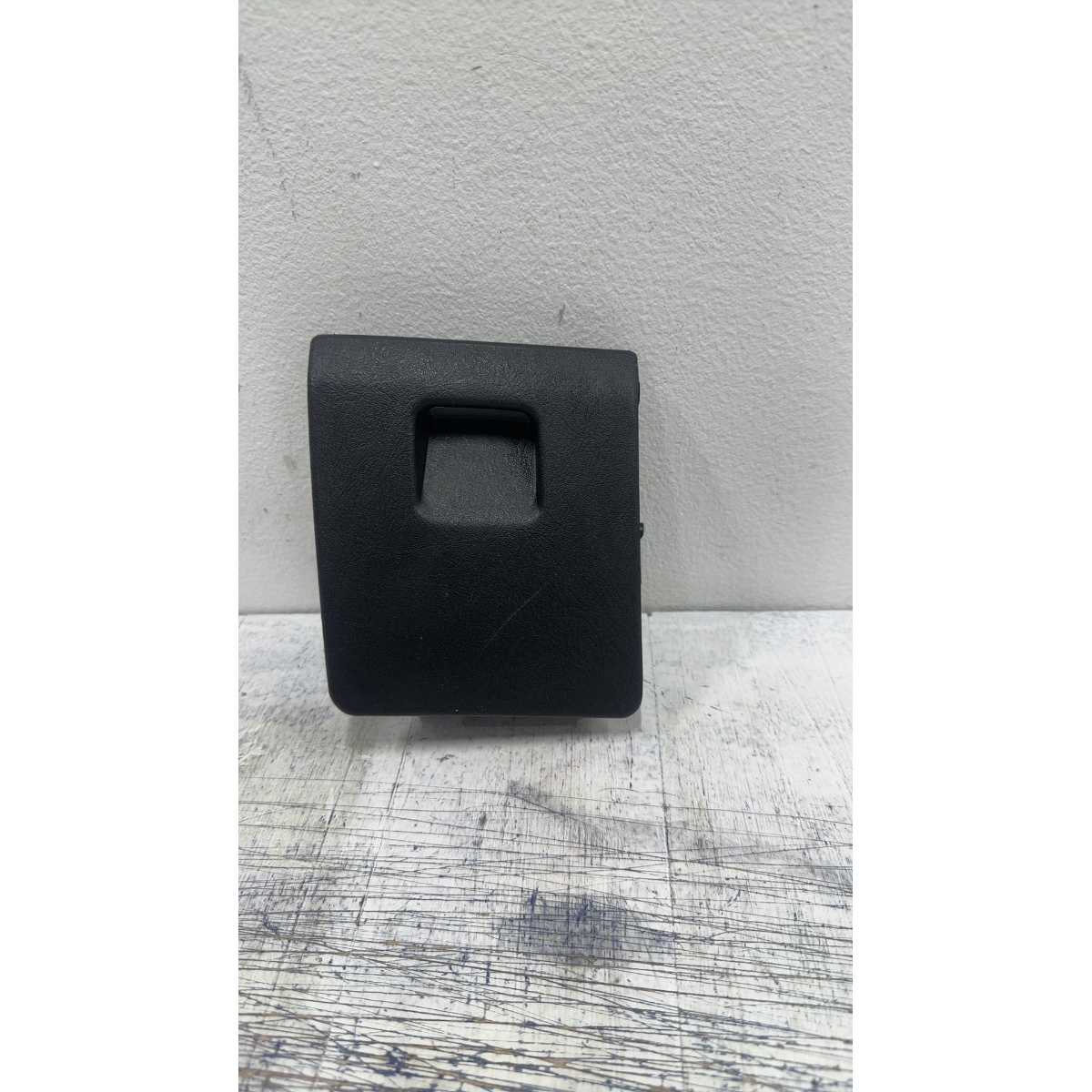 Porta-Objetos Lateral Direito Mitsubishi Pajero Tr4