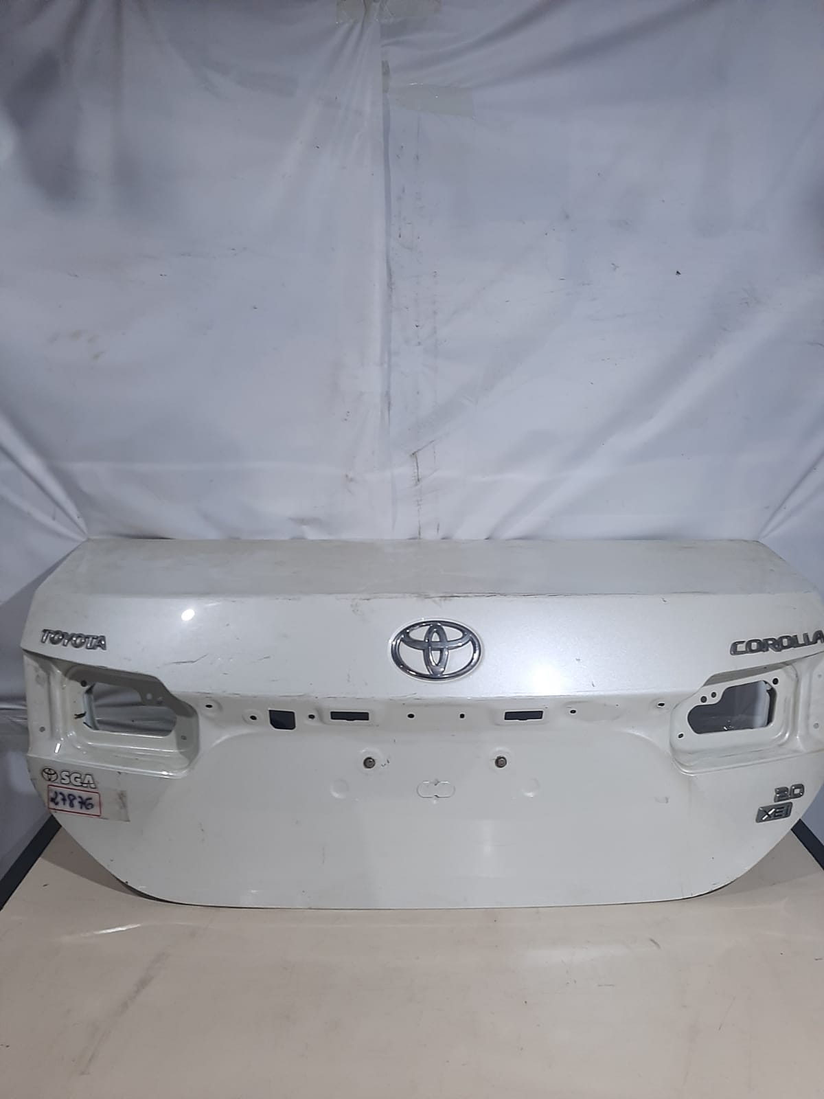TAMPA TRASEIRA COROLLA XEI 2.0 2015 (BRANCO)