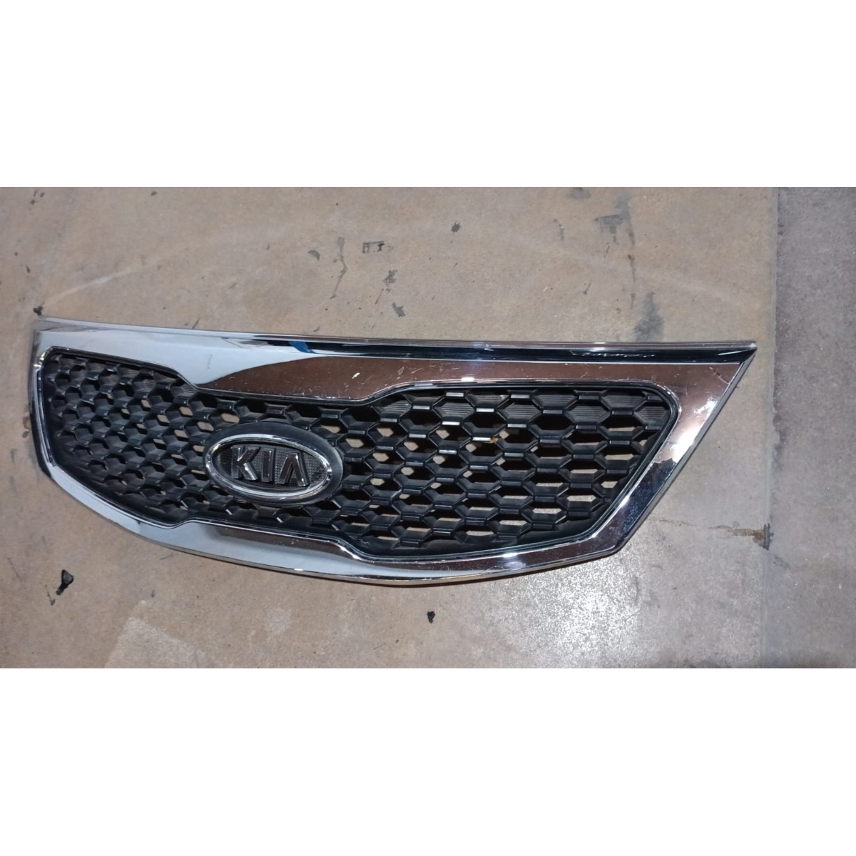 Grade Superior Dianteira Kia Sorento 2009-2013 Preto Cromado - Imagem 4