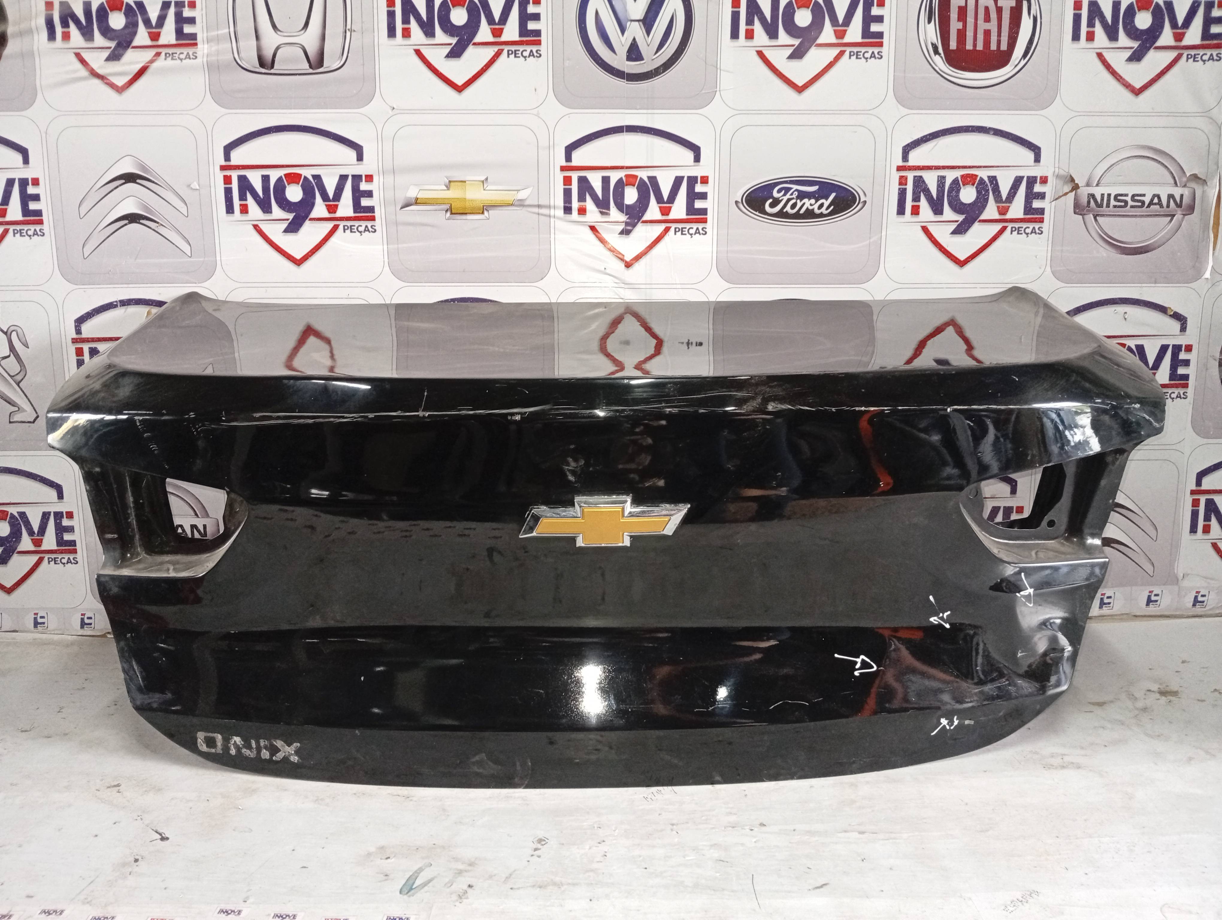 Tampa Traseira Chevrolet Onix Plus