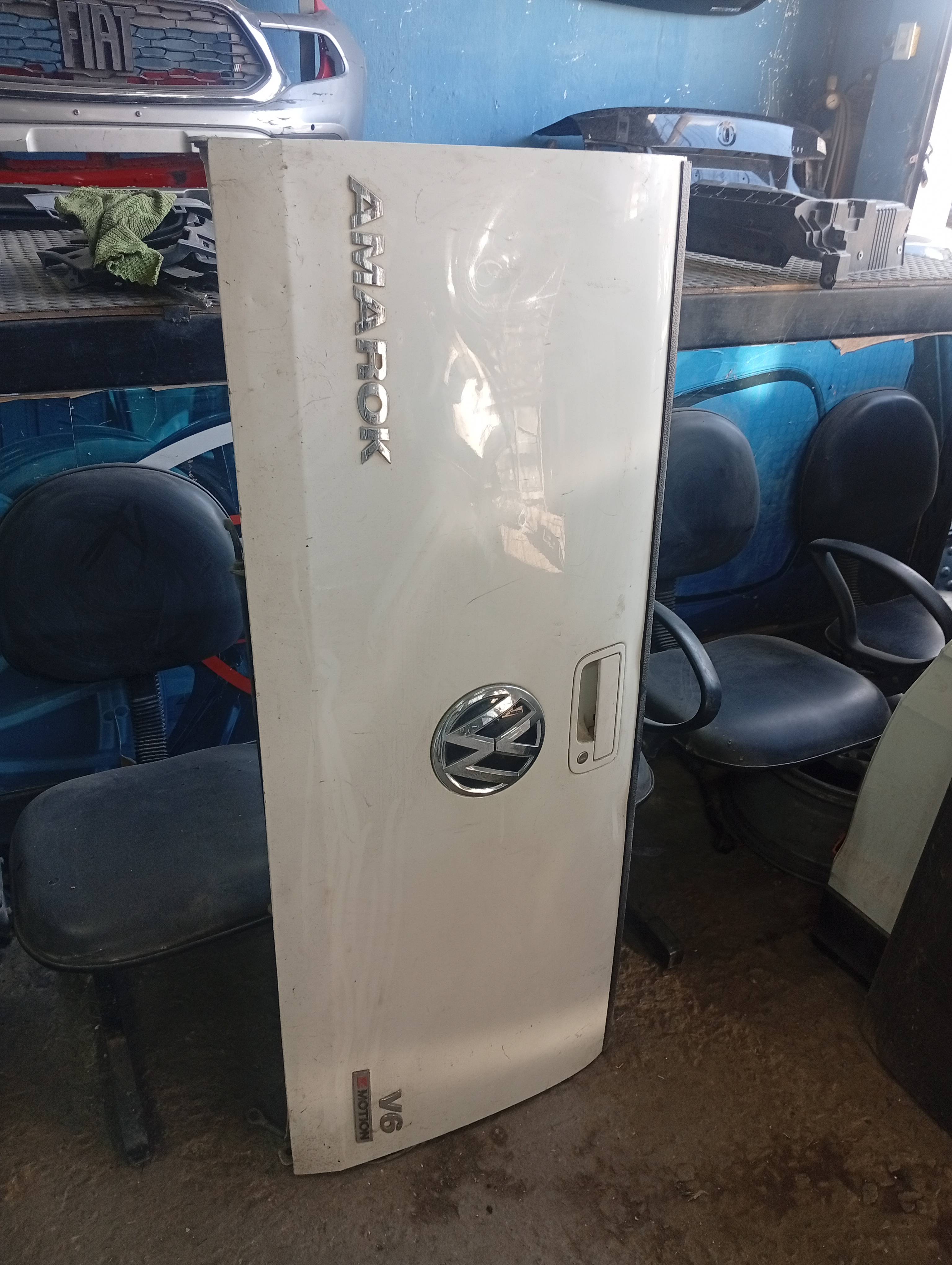 Tampa Traseira Volkswagen Amarok 2010 a 2020 - Imagem 2