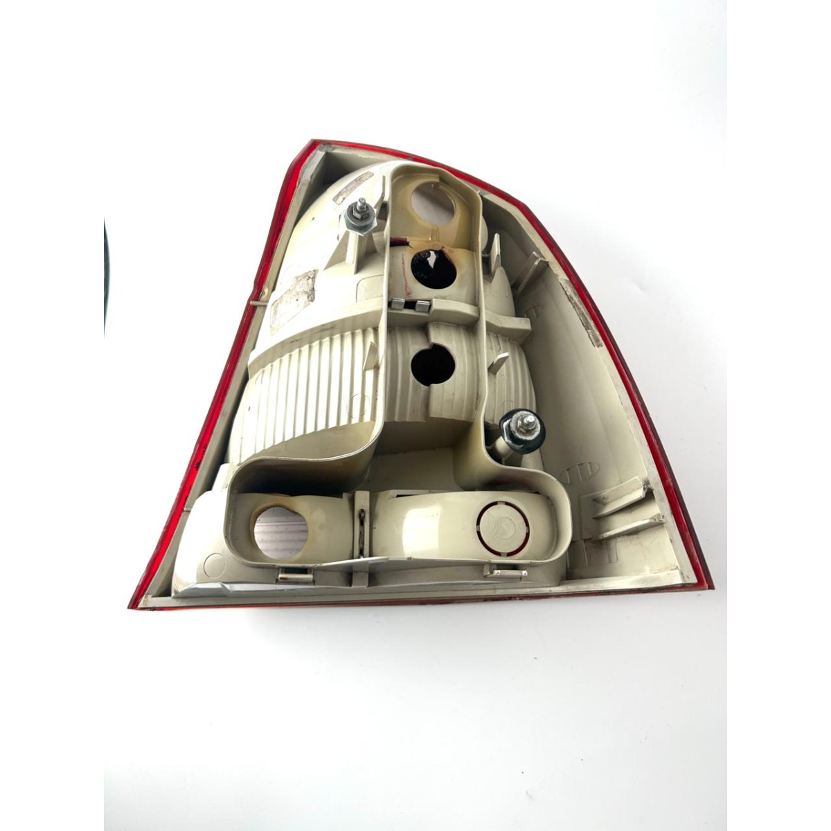 Lanterna Traseira Esquerda Corsa Sedan 2004 - Imagem 4