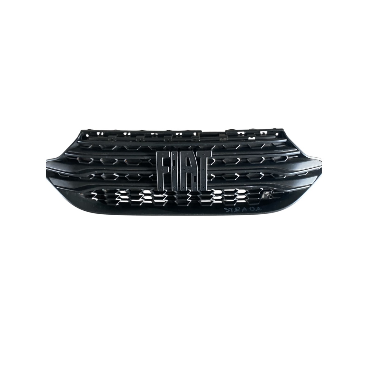 Grade Fiat Strada 20/26 Original Preto Plástico Fosco / Pintado