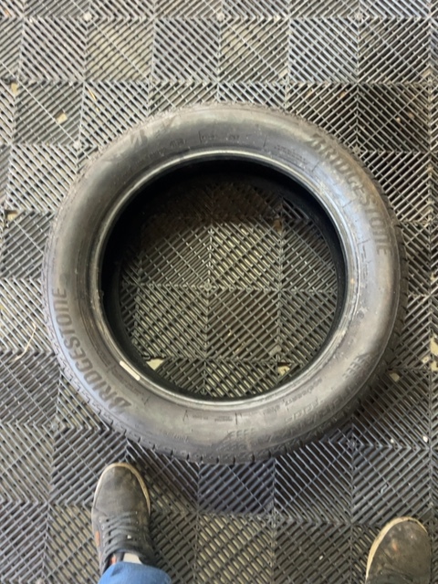 PNEU ARO 17 205/55 BRIGESTONE