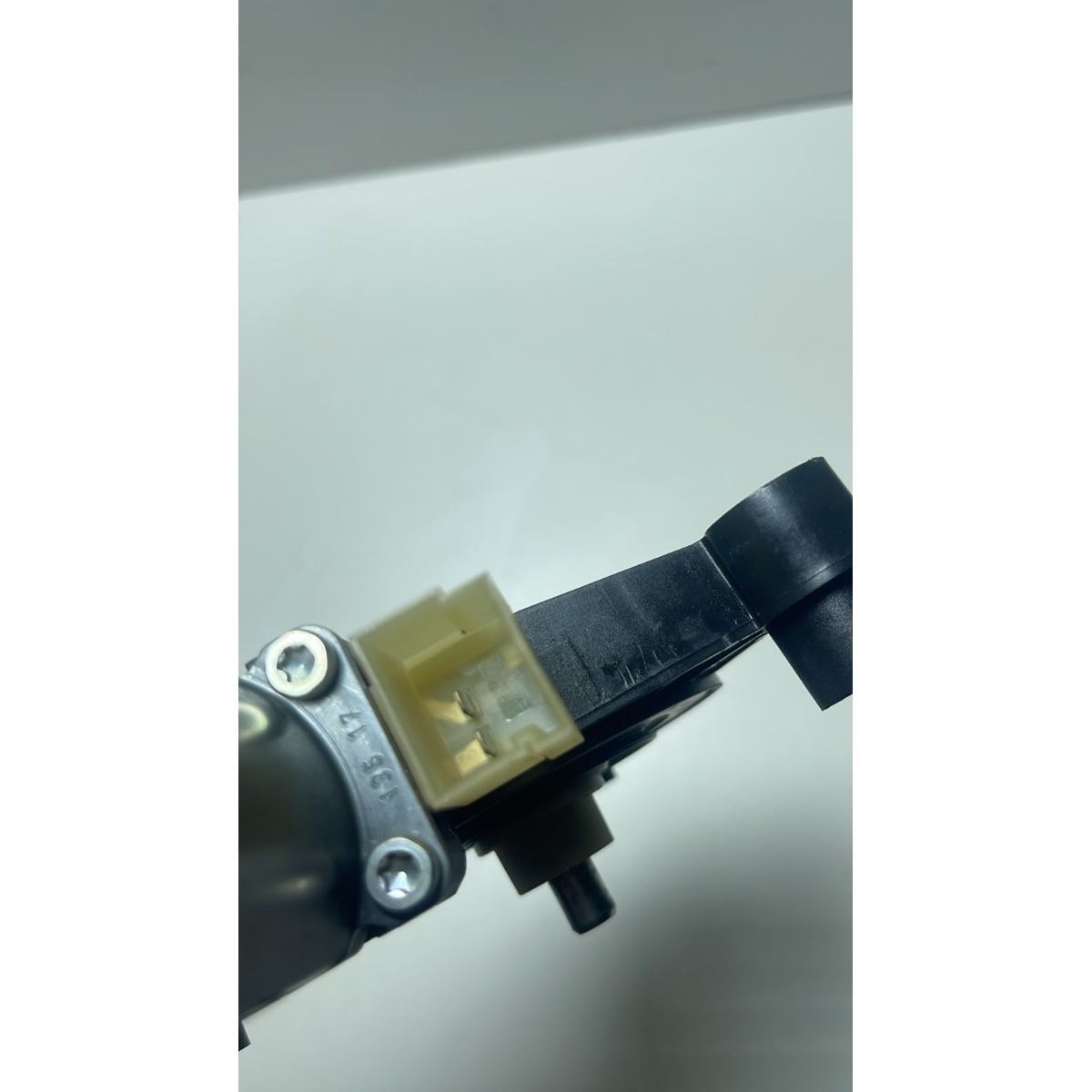 Motor Maquina Vidro Dian Esq Audi A5 2023 A 2025 8w0959801 - Imagem 2