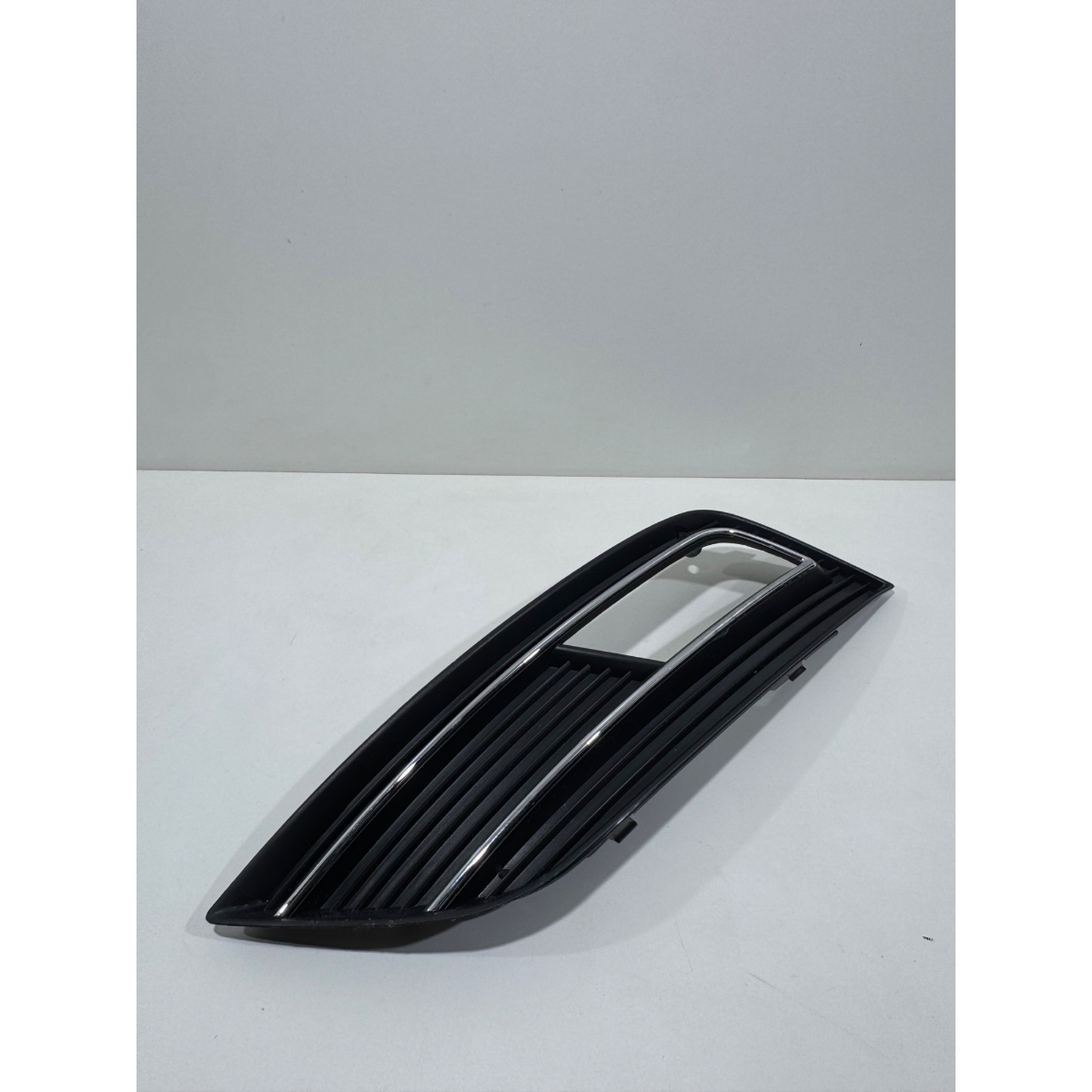 Grade Farol de Milha Esquerda Audi A4 2013-2015 - 8kd807681b - Imagem 5