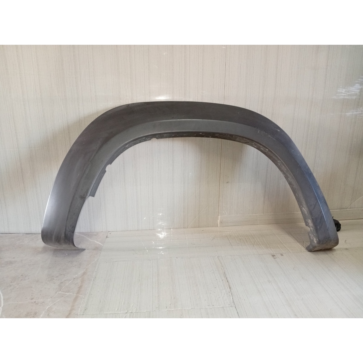 Moldura Traseira Mitsubishi L200 2024 Direita Original