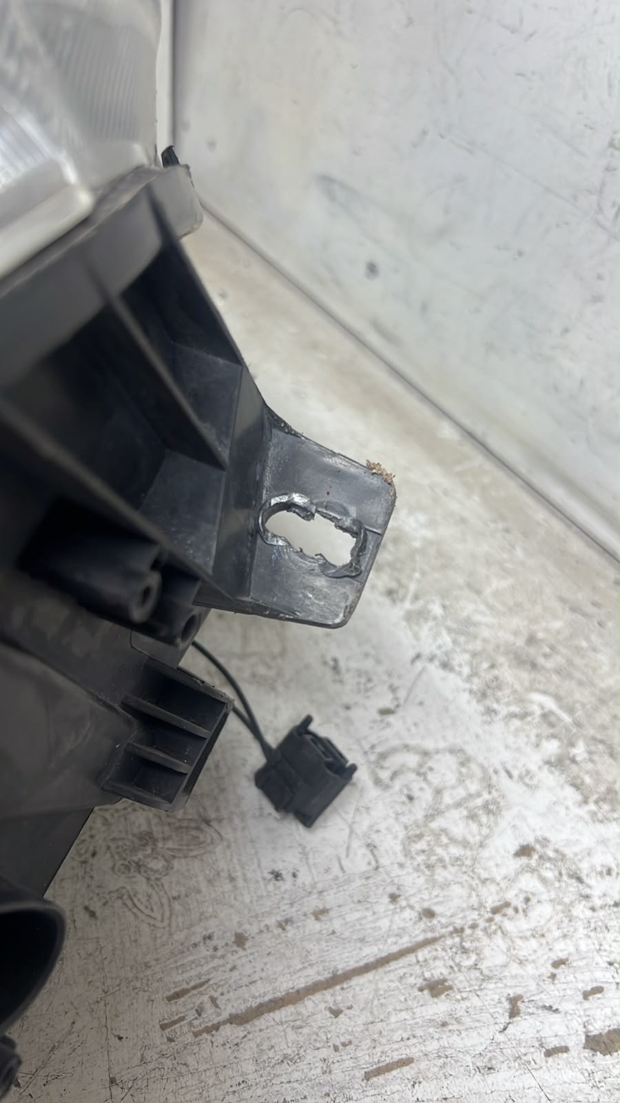 Farol Sphitnter 415 2014 Lado Esquerdo - Imagem 5
