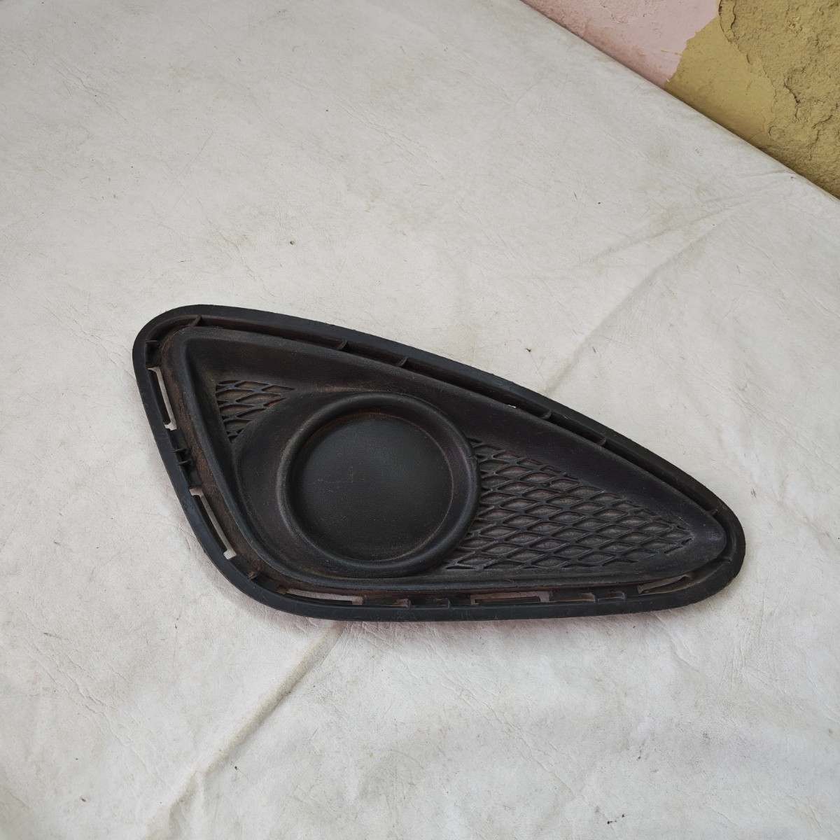 Moldura Farol Milha Direito Hb20s 2012 A 2015 Original Direito