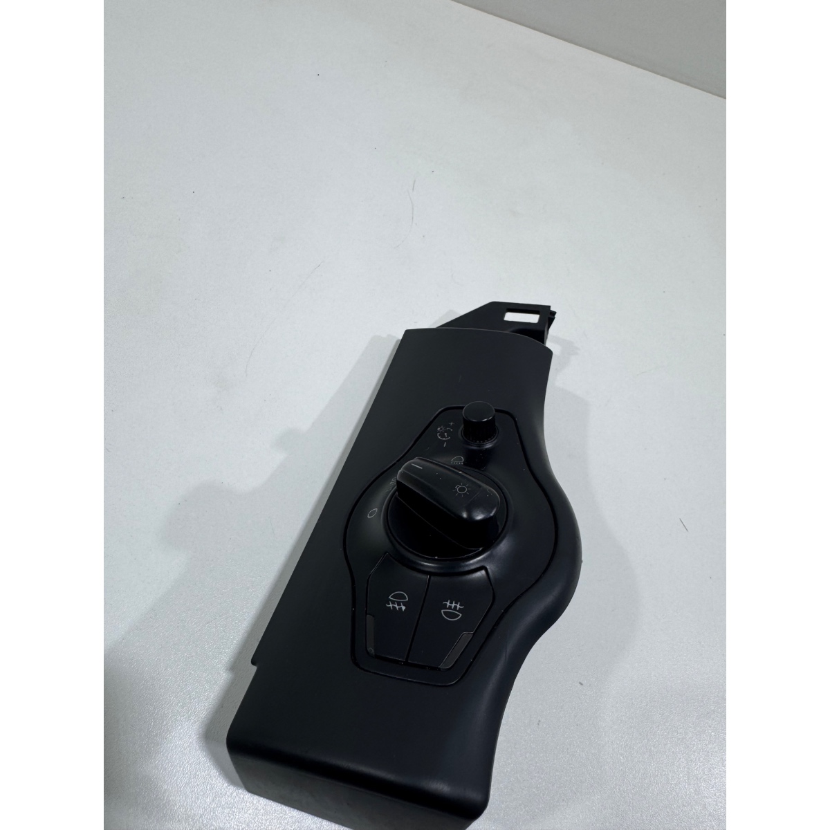 Chave Luz Farol Audi A4 2011 - 8K0941531C - Imagem 3