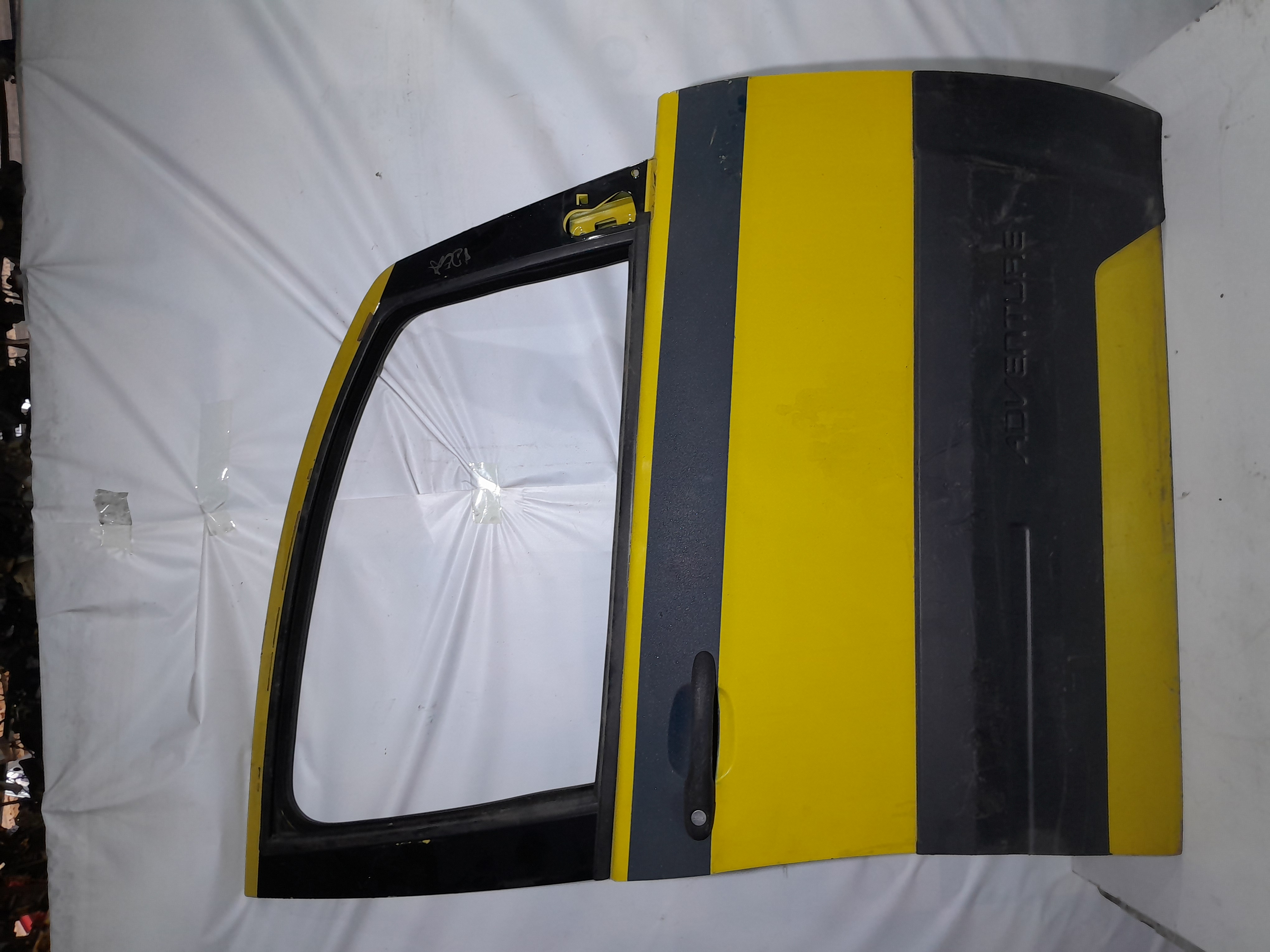 PORTA DIANTEIRA LD IDEA ADVENTURE 2011/2016 (AMARELA E AZUL)
