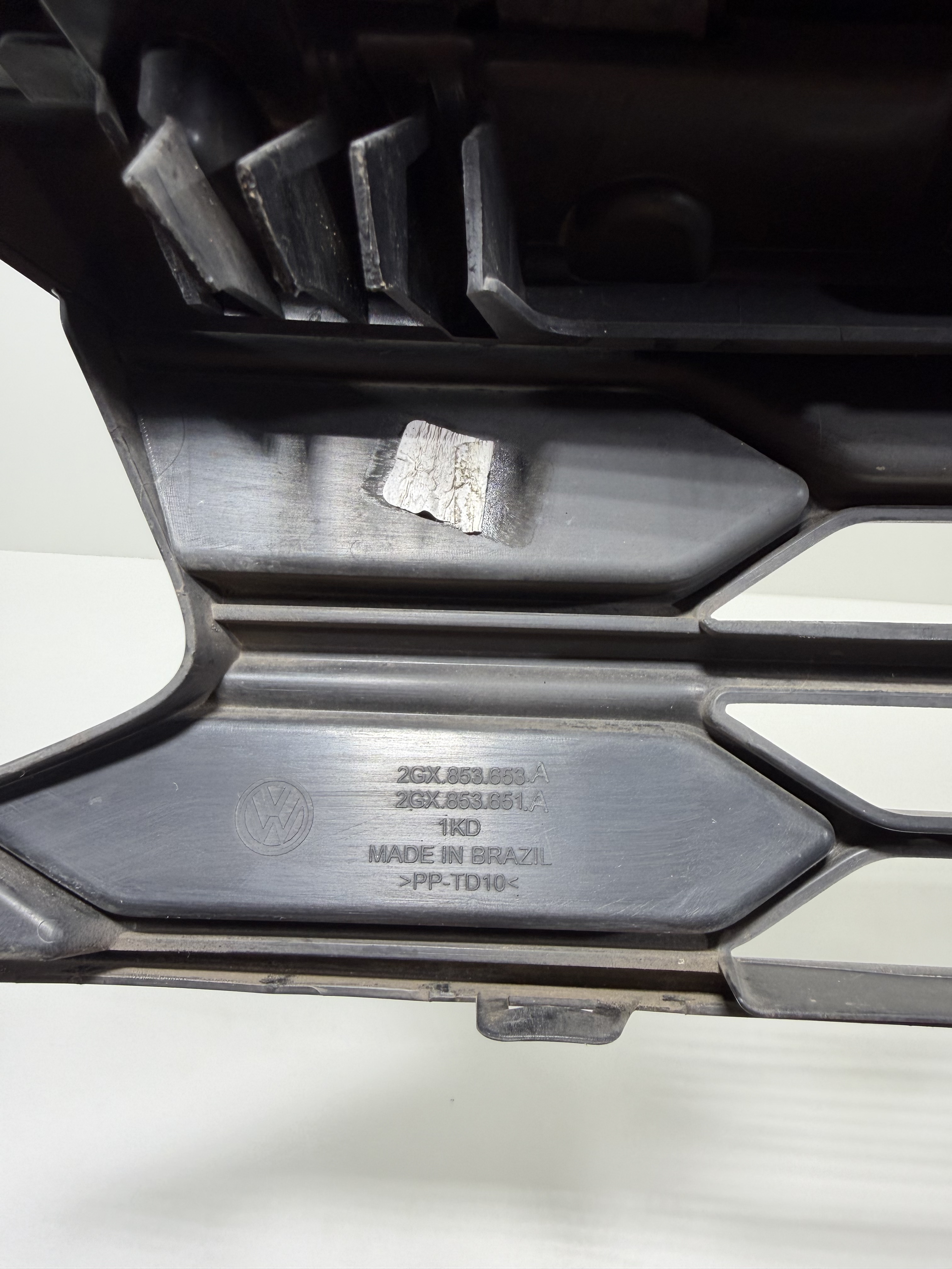 Grade Superior C/ Detalhe Vw Polo Track 2023/2025 2GX853653A - Imagem 4