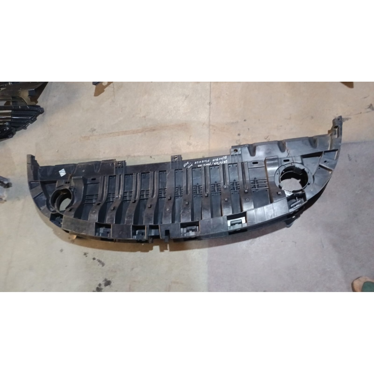 Defletor Inferior Para-Choque Dianteiro Renault Fluence