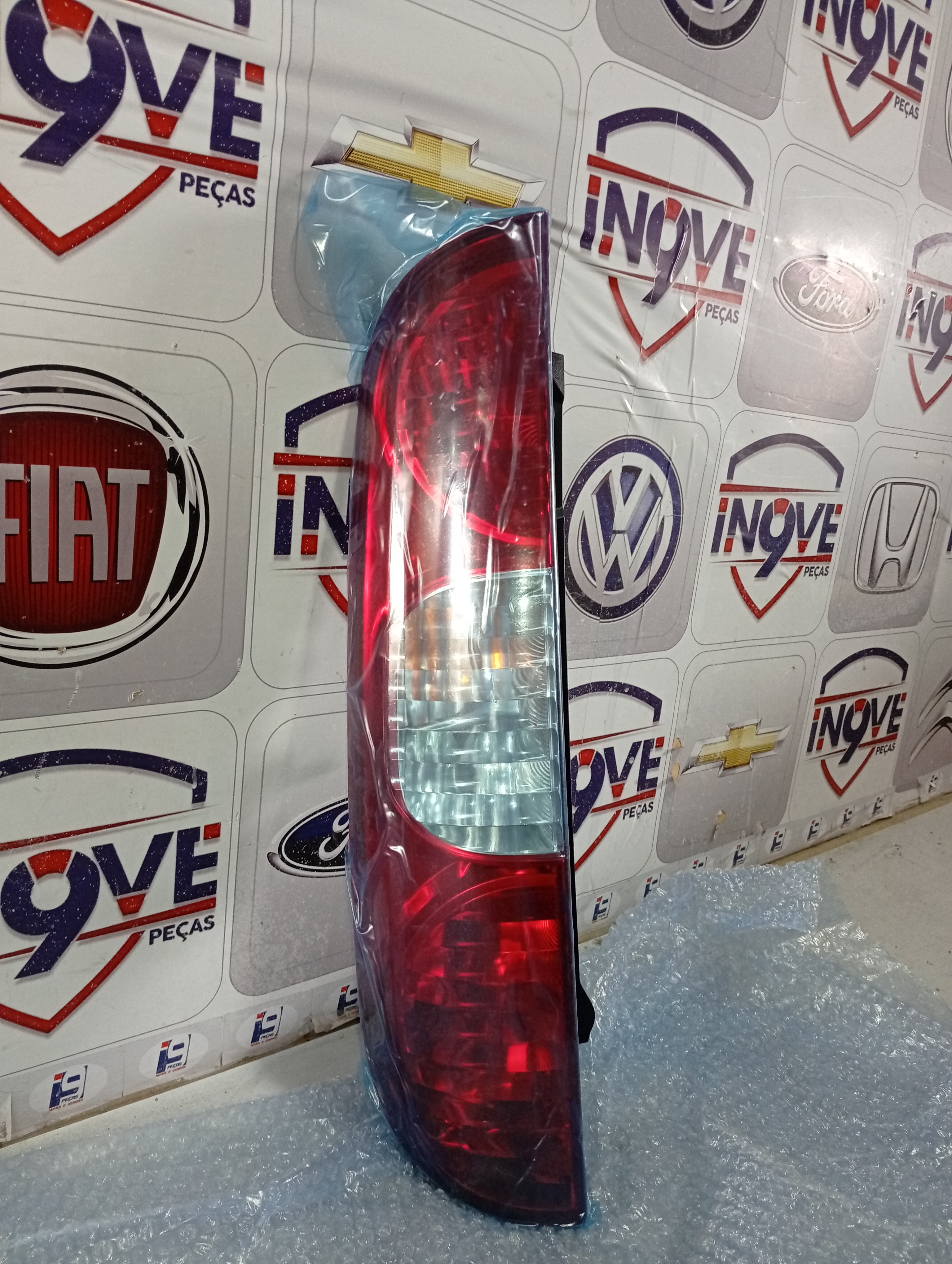 Lanterna Traseira Esquerda Fiat Fiorino 2014 2017 - Imagem 2