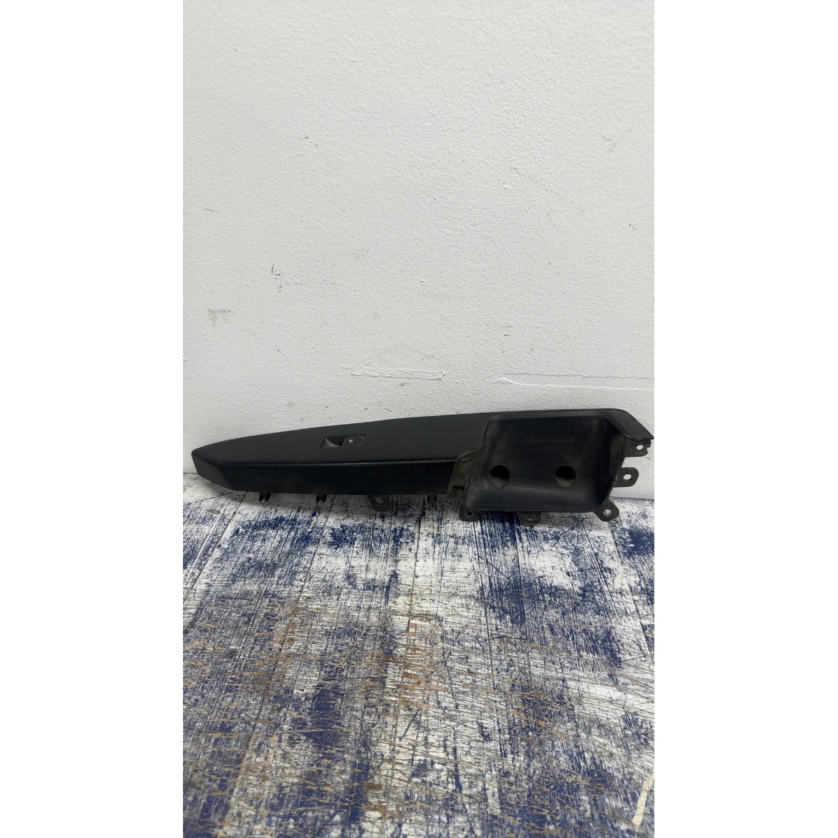 Moldura Botão Dianteiro Direita Gm Captiva - Imagem 2