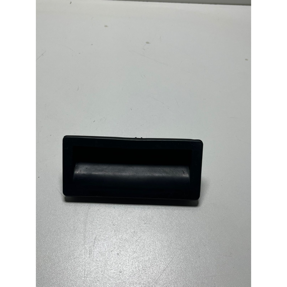 Maçaneta Eletrica Porta-malas Passat Variant 2008 5n0827566t