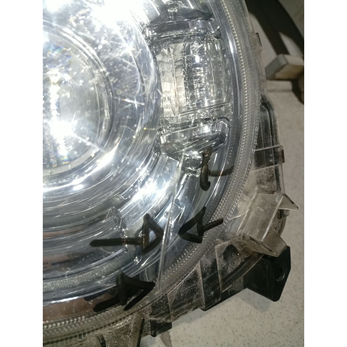 Farol Esquerdo Suzuki Jimmy 2022 2023 2024 - Imagem 6