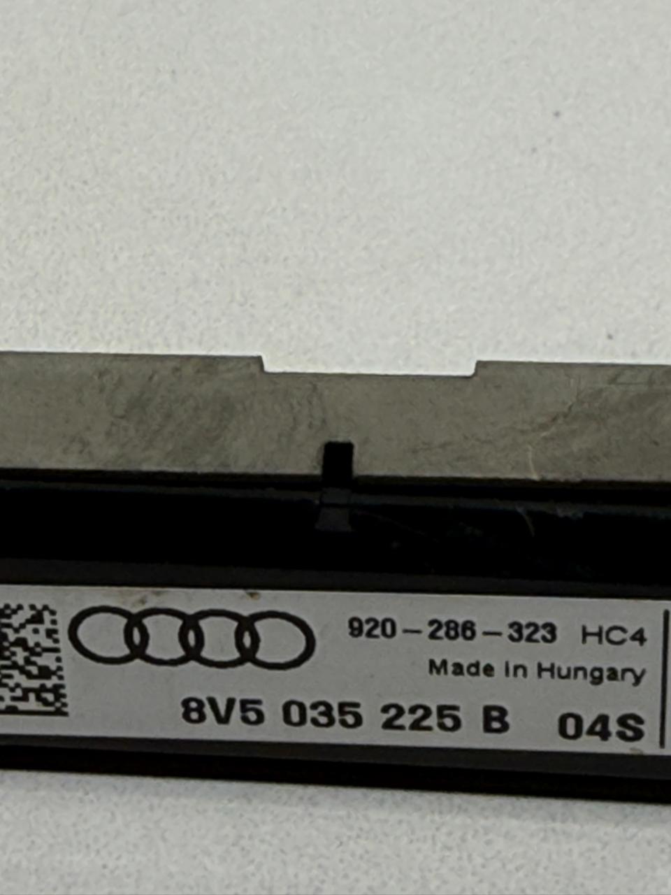 Antena Amplificadora Audi A3 Sedan 8V5035225B - Imagem 5