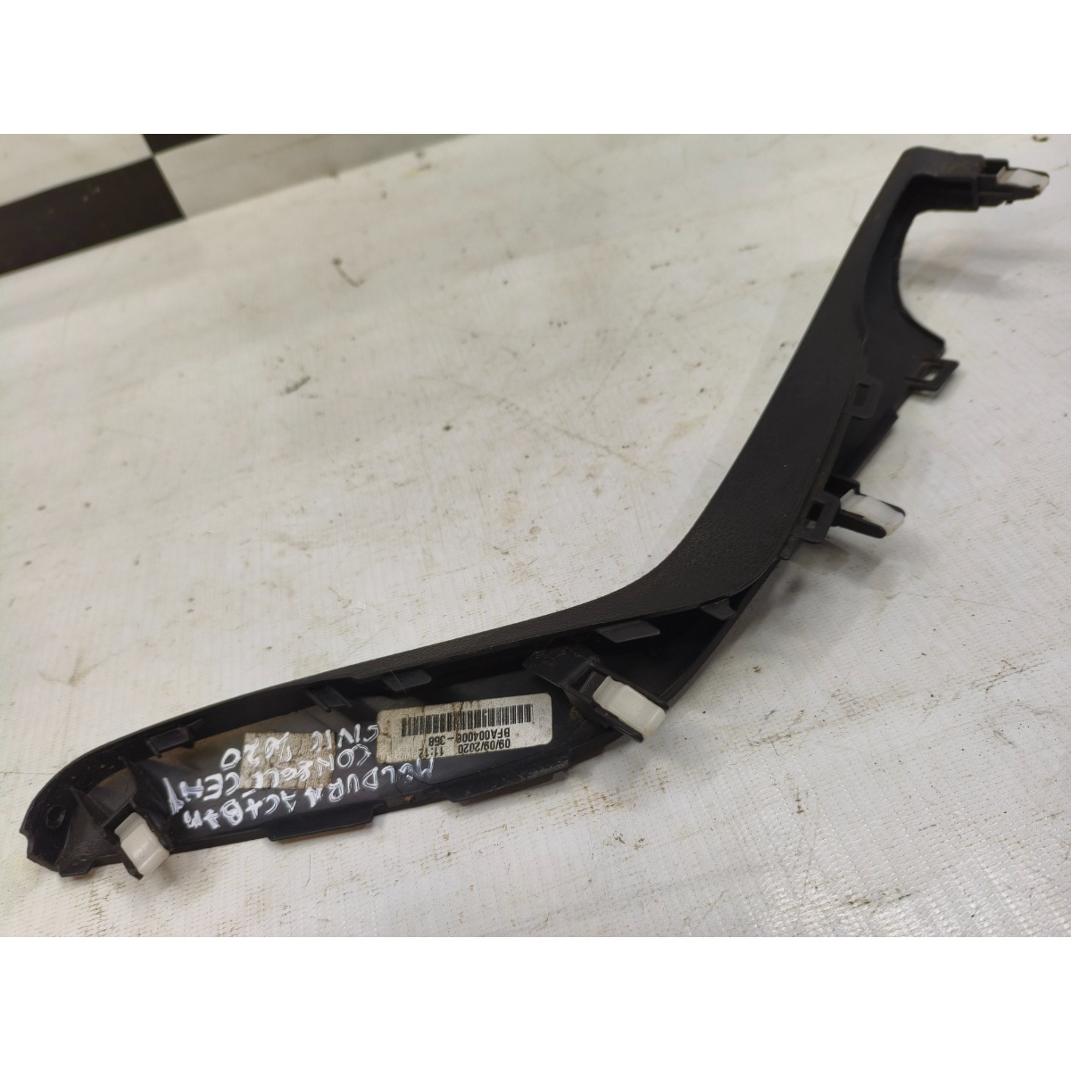 Acabamento Direito Console Central Peugeot 208 2021 A 2025 - Imagem 5