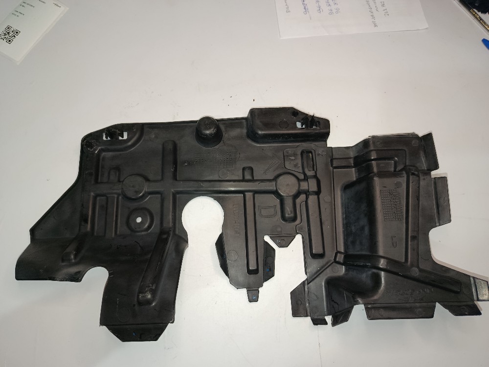 Defletor Radiador Dianteir Direit Detalhe 2012 2013 2014 15