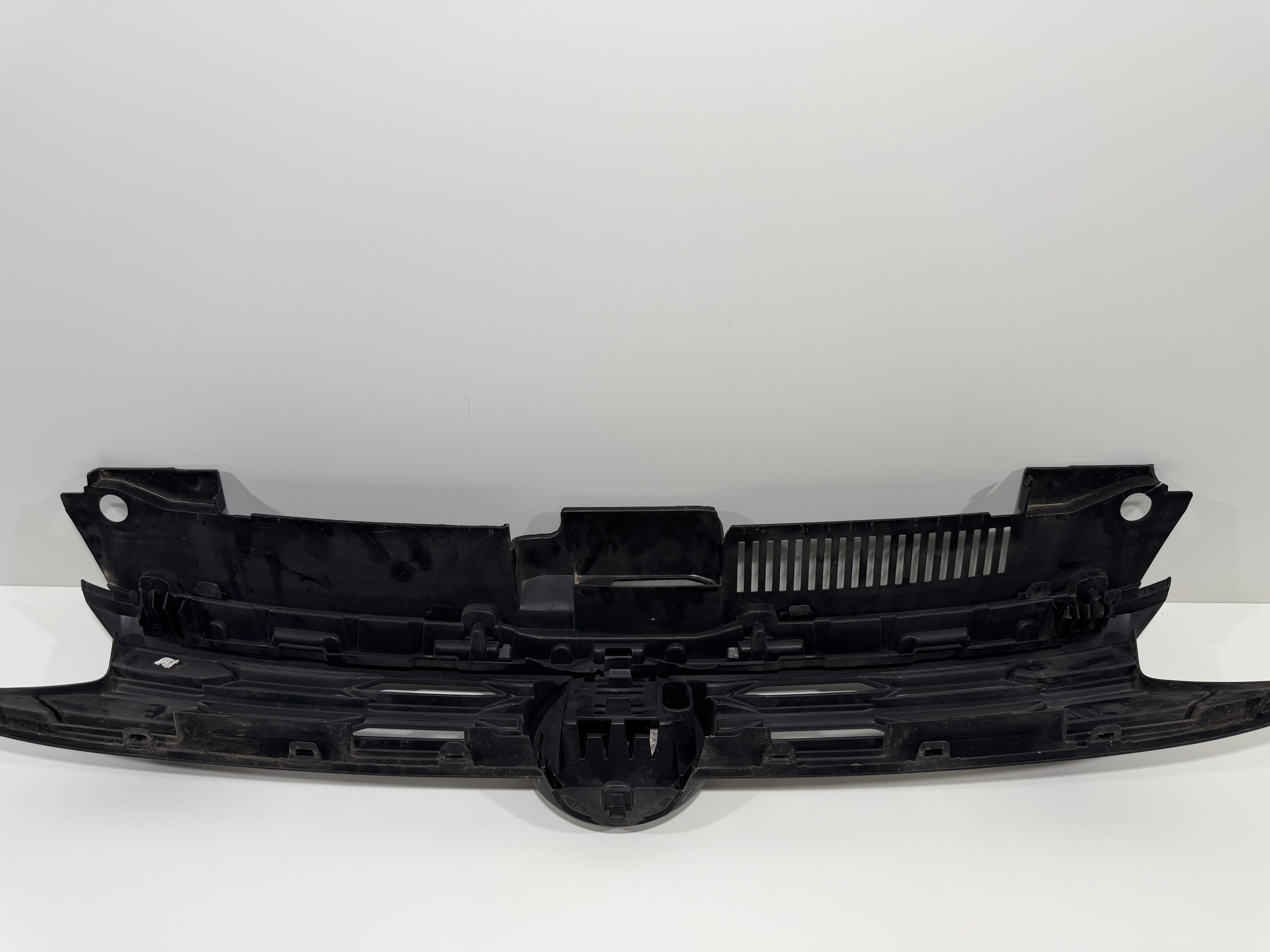 Grade Superior C/ Detalhe Vw Polo Track 2023/2025 2GX853653A - Imagem 5