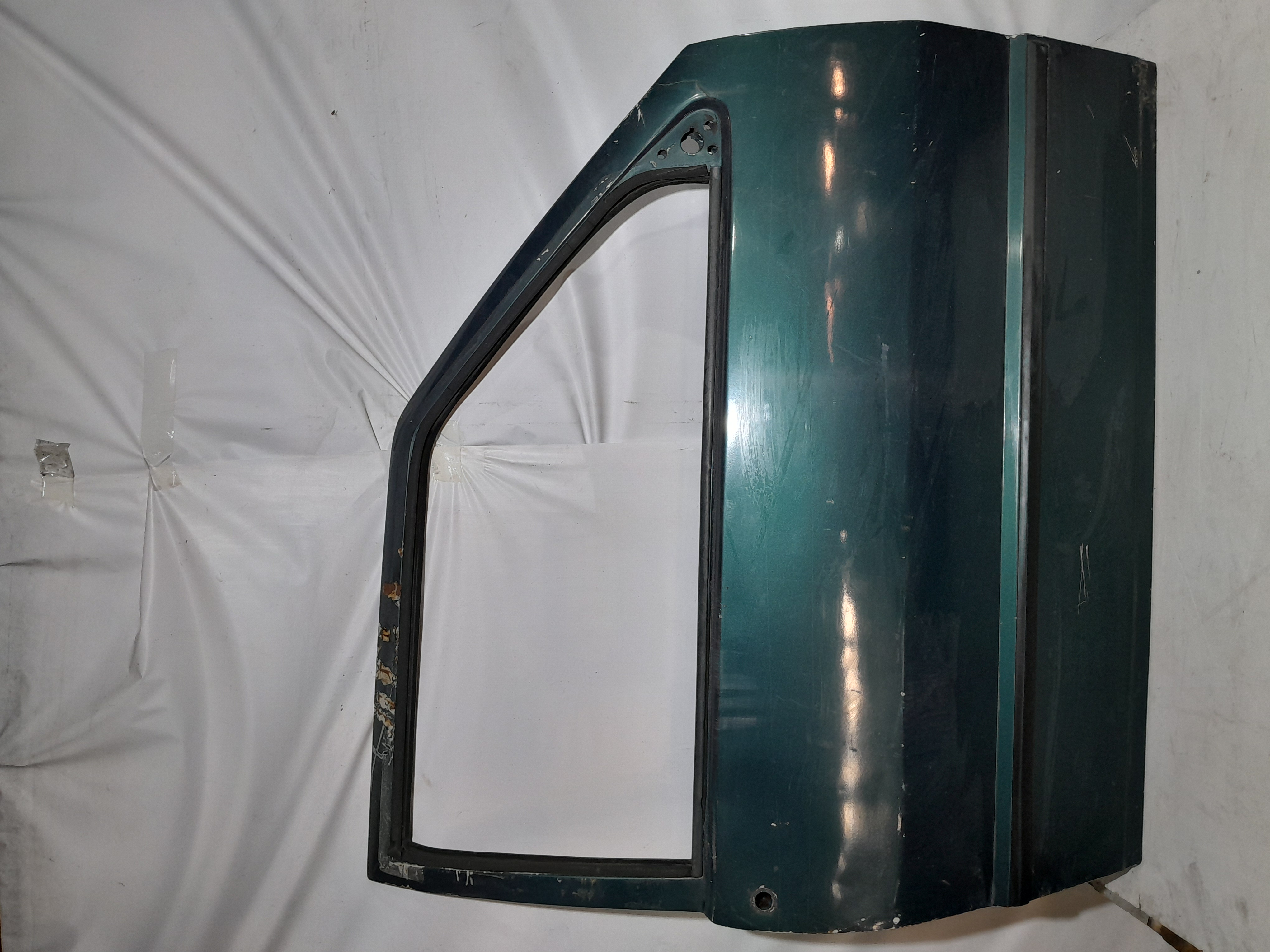 PORTA DIANTEIRA LD  UNO 1984/2002 2 PORTAS (VERDE BRILHANTE)