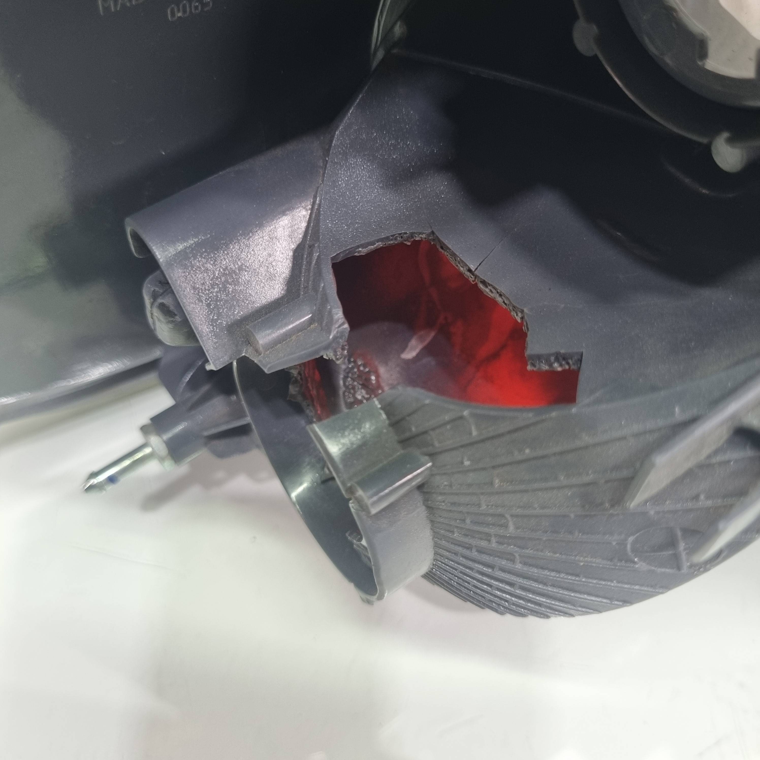 Lanterna Traseira Direita Mitsubishi TR4 CA540624 - Imagem 5