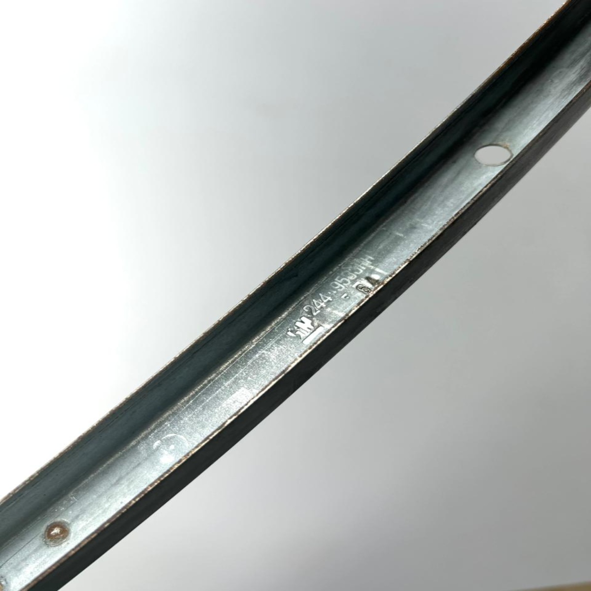 Guia Vidro Chevrolet Corsa Traseiro Direito 2004 - Imagem 2