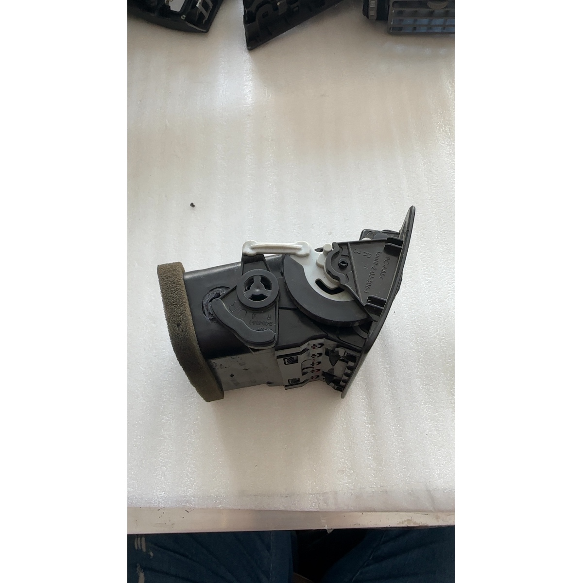 Difusor De Ar Lado Direito Ford Fusion - Imagem 3