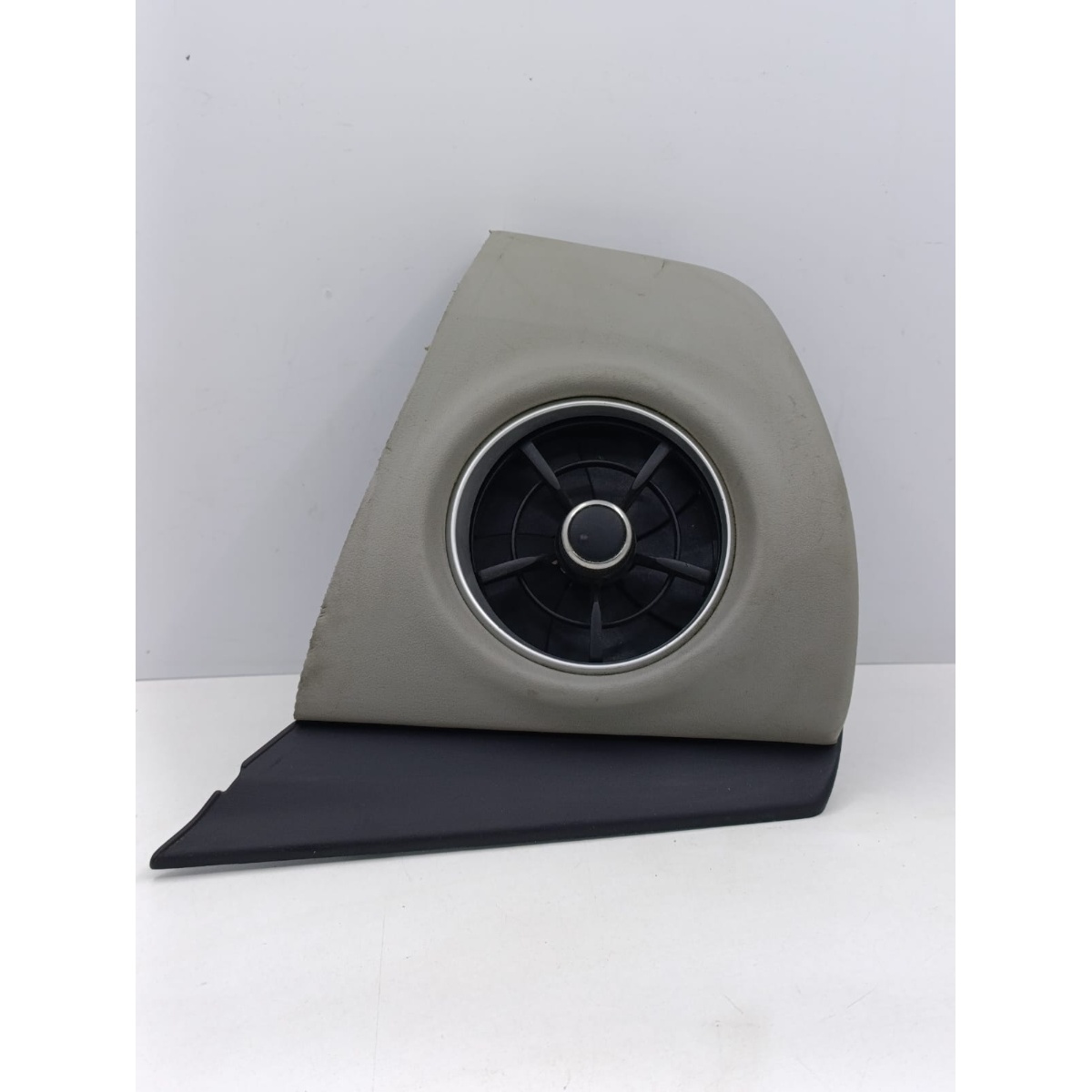 Difusor de Ar Lado Direito Toyota Corolla 2018-19 - Imagem 1