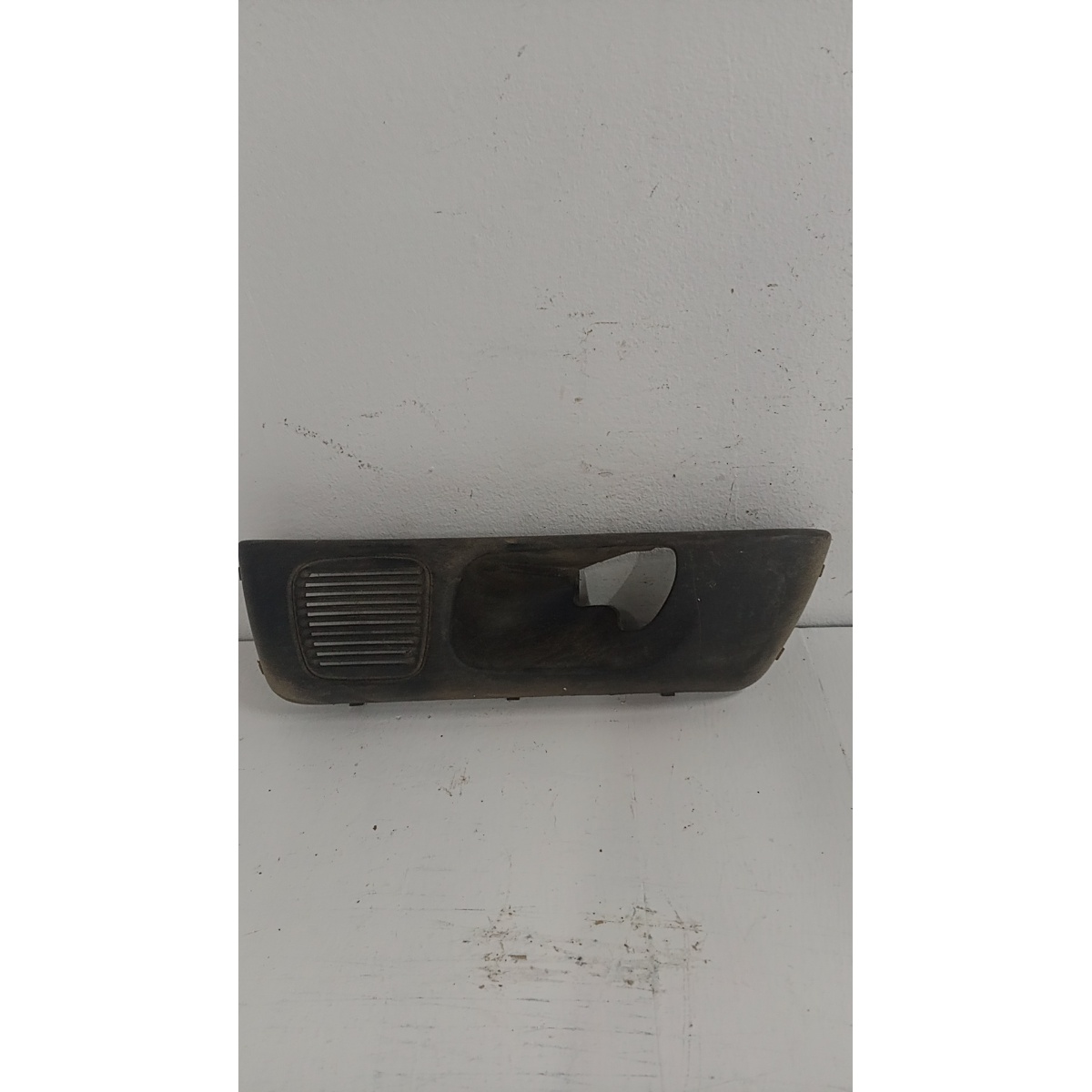 Moldura Maçaneta Interna Porta Traseira Esquerda Gm Astra 99