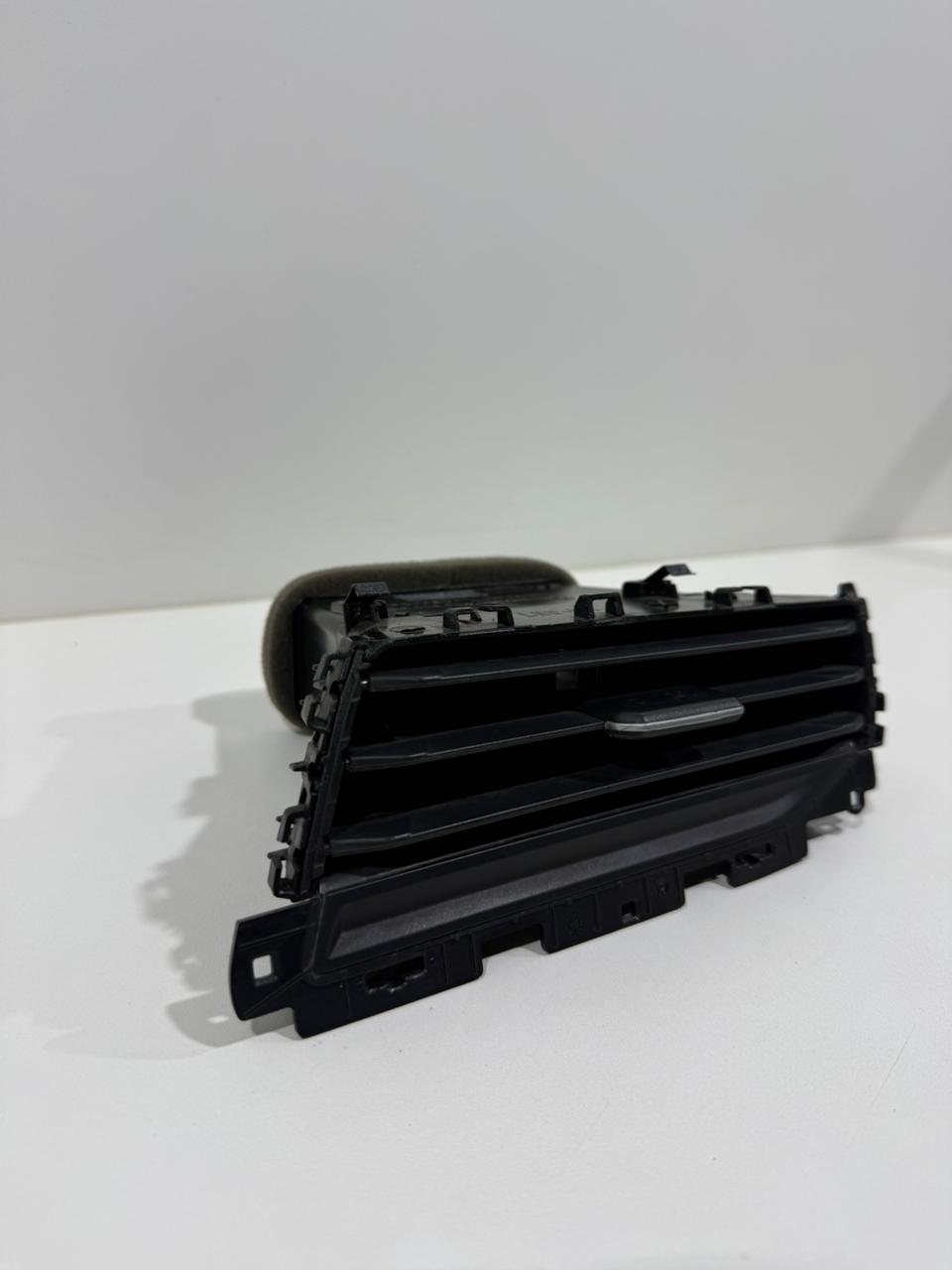 Difusor de Ar Direito VW Polo 6EA819704 - Imagem 5
