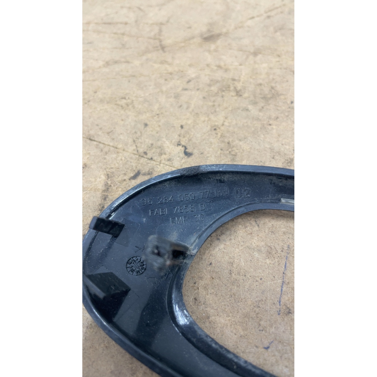 Moldura Maçaneta Interna Esquerda Peugeot 206/207 - Imagem 2