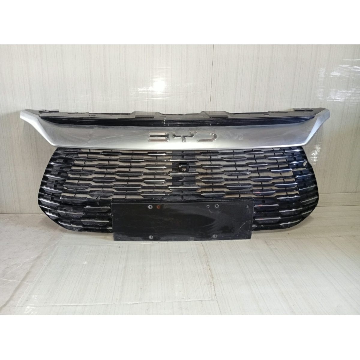 Grade Cromada Song Pro Byd 2024 2025 2026 Com Detalhe Prata Cromado - Imagem 2